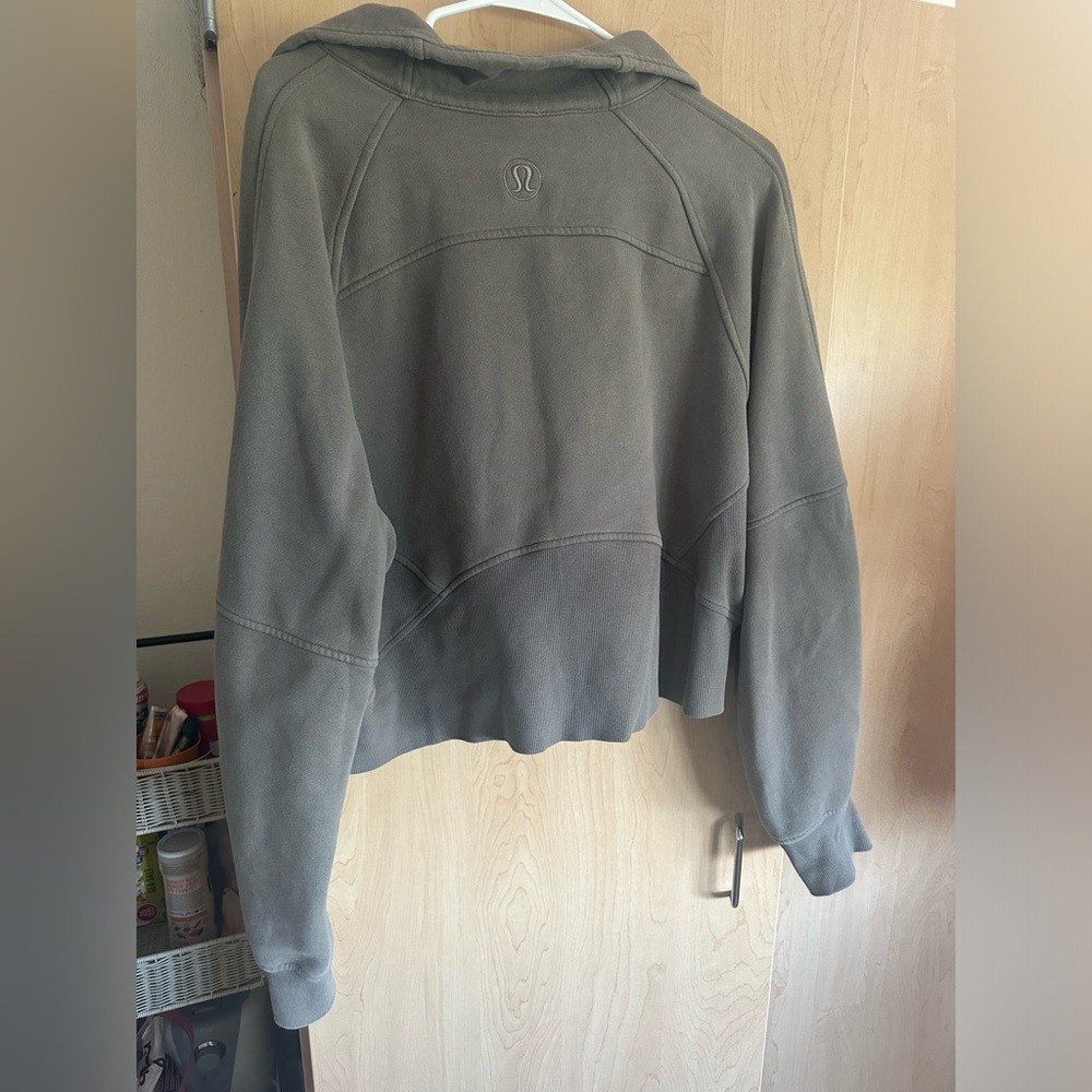 Lululemon Scuba 1/2 zip - Grey Sage Color